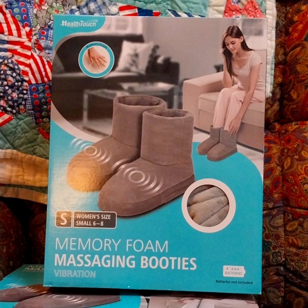 Health Touch Memory Foam Massaging Booties Women’s Small  6 to 8